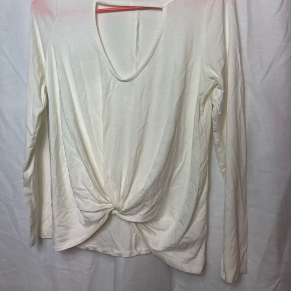 Fashion Nova Keyhole top - Picture 7 of 7